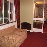 بيت ضيافة Woodlawn House كيلارني