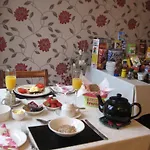 Woodlawn House بيت ضيافة