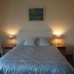 بيت ضيافة Woodlawn House كيلارني