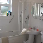 بيت ضيافة Woodlawn House كيلارني