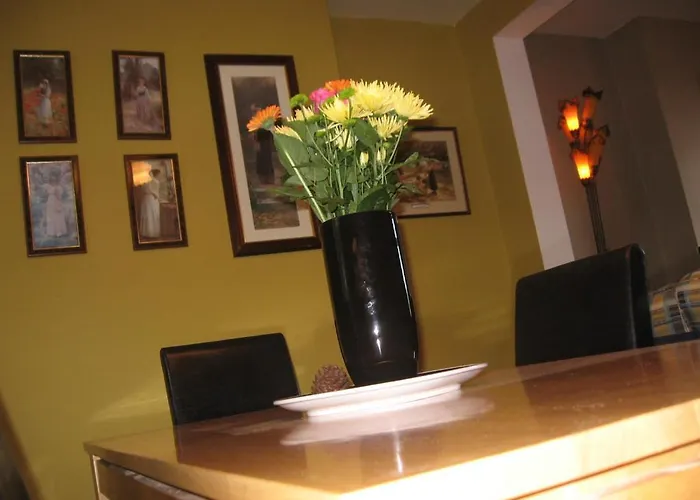 בית הארחה Woodlawn House קיל איירן