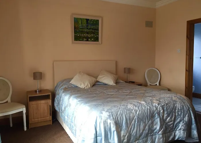 Woodlawn House בית הארחה 3*