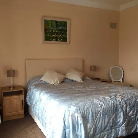 Woodlawn House Konukevi 3*