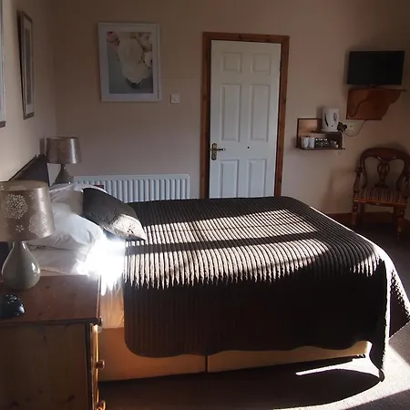 Konukevi Woodlawn House 3*